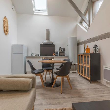Atypique - 2 Chambres Avec Salles De Bains, Cuisine Equipee, Parking Gratuit Castelsarrasin Exterior photo